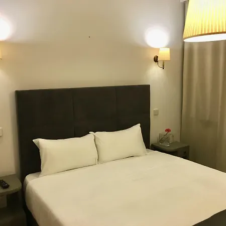 Отель Jardim 2*